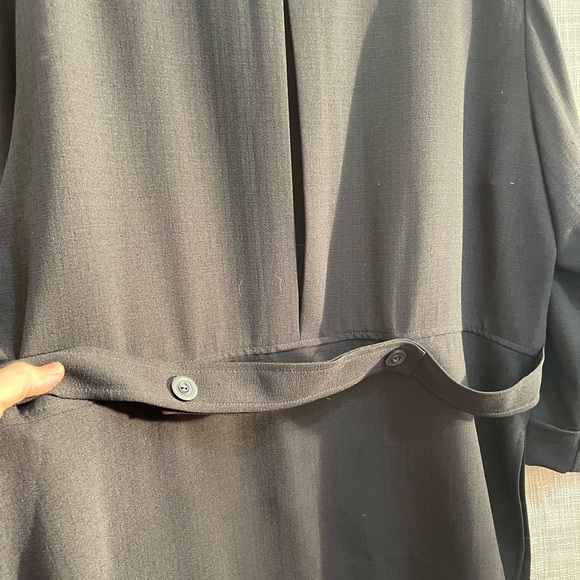 Plus sized black blazer, black jacket - Picture 4 of 5